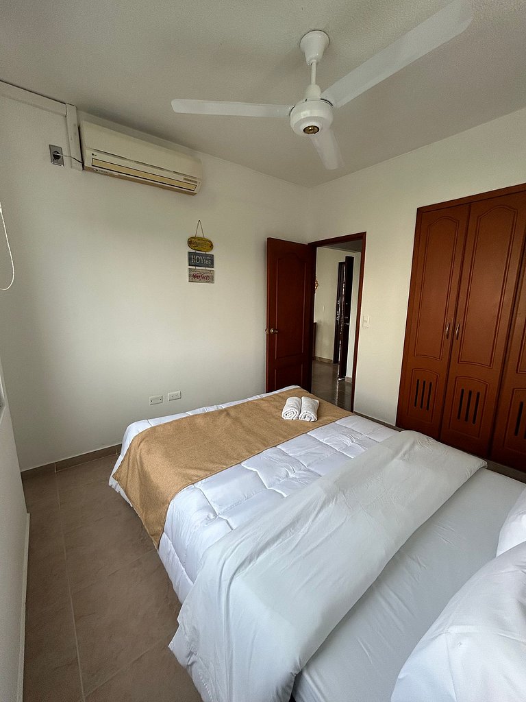 Apartamento Amblado en Conjunto Torres Flotantes