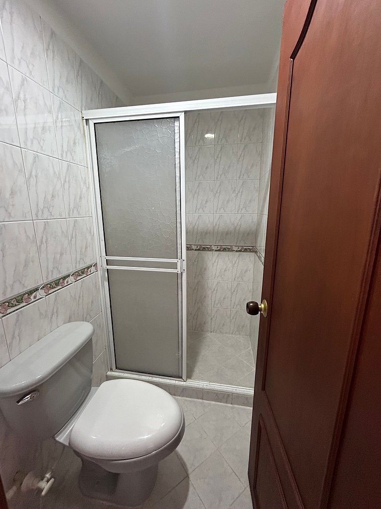 Apartamento Amblado en Conjunto Torres Flotantes
