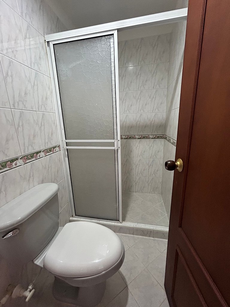 Apartamento Amblado en Conjunto Torres Flotantes