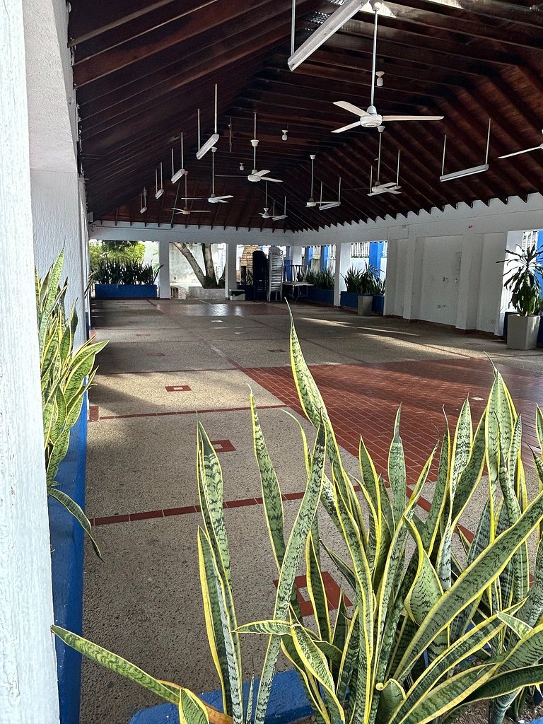 Apartamento Amblado en Conjunto Torres Flotantes